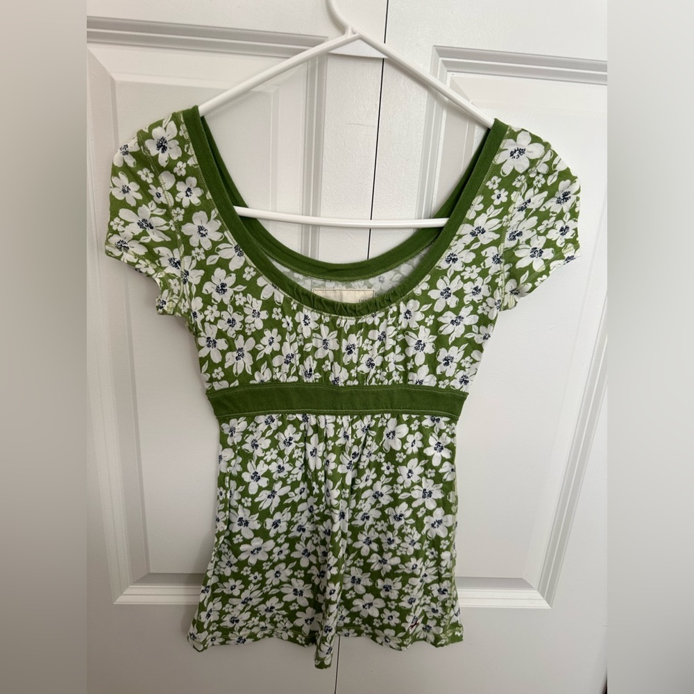 Y2K VERY RARE VINTAGE Hollister Green Floral Babydoll Shirt